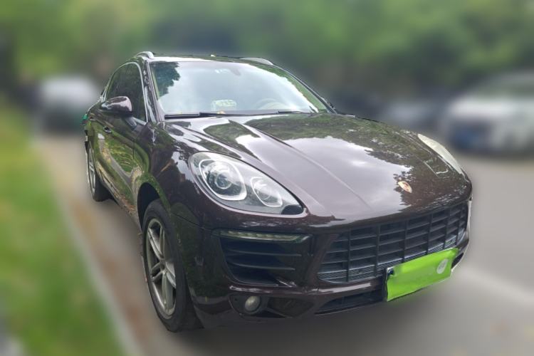 Used Porsche Macan 2014 Macan 2.0T Front Right 45 Deg