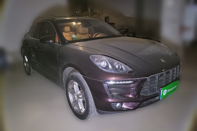 Used Porsche Macan 2014 Macan 2.0T Front Right 45 Deg