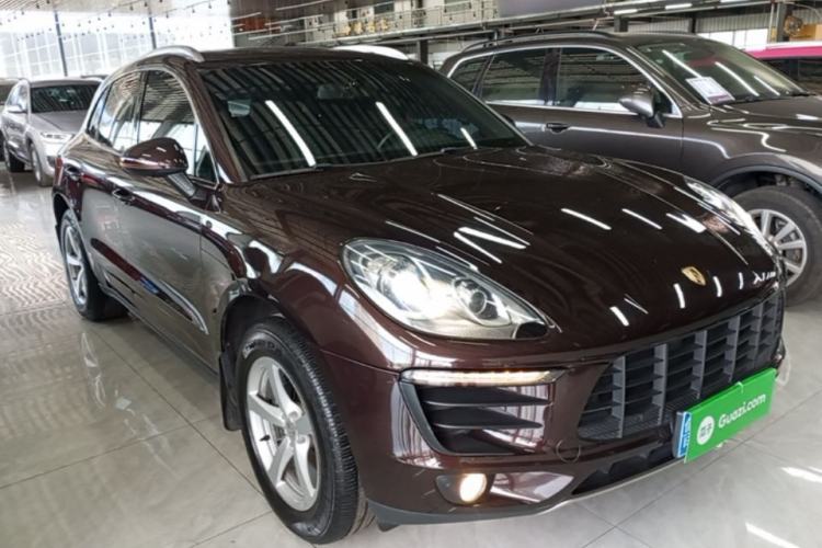 Used Porsche Macan 2014 Macan 2.0T Front Right 45 Deg
