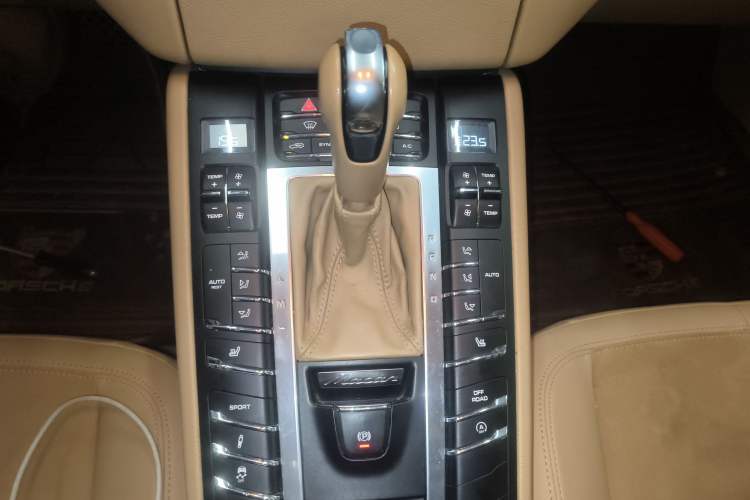 Used Porsche Macan 2014 Macan 2.0T Gear Lever