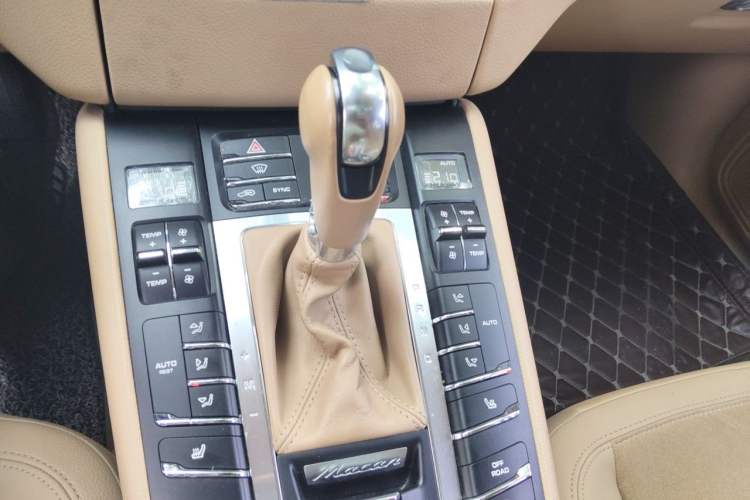 Used Porsche Macan 2014 Macan 2.0T Gear Lever