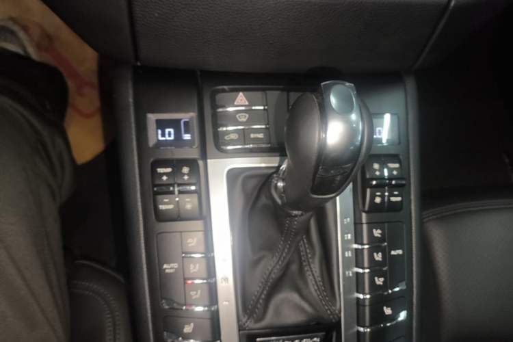 Used Porsche Macan 2014 Macan S 3.0T Gear Lever