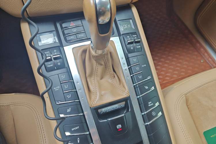 Used Porsche Macan 2014 Macan 2.0T Gear Lever
