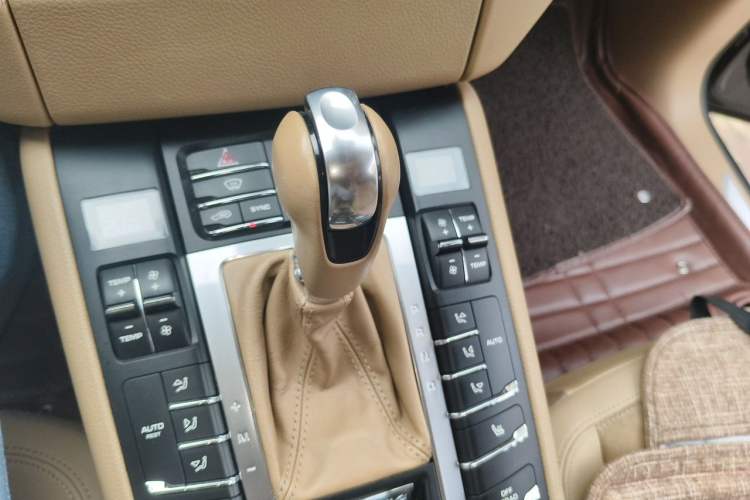 Used Porsche Macan 2014 Macan 2.0T Gear Lever