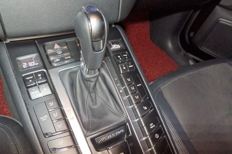 Used Porsche Macan 2014 Macan 2.0T Gear Lever