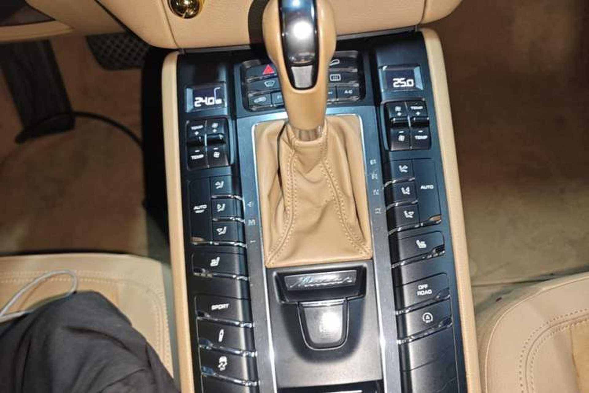 Used Porsche Macan 2014 Macan 2.0T Gear Lever