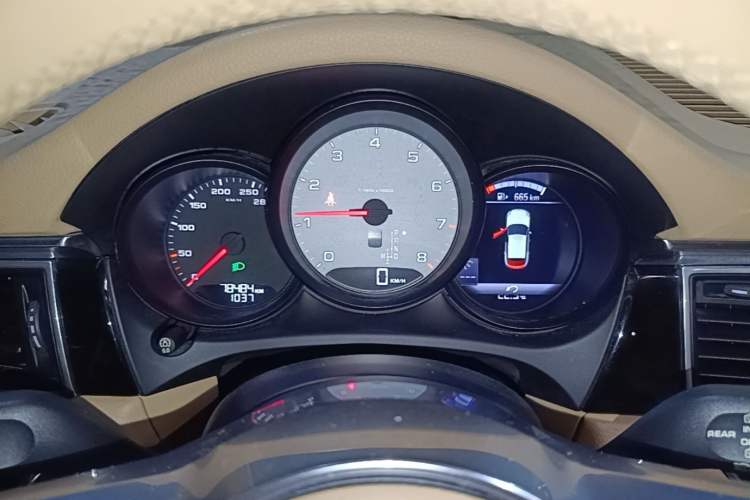 Used Porsche Macan 2014 Macan S 3.0T Instrument Cluster
