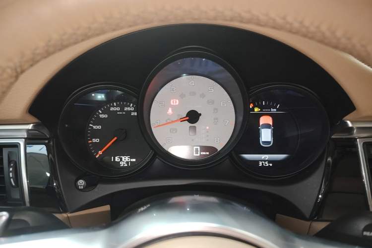 Used Porsche Macan 2014 Macan S 3.0T Instrument Cluster