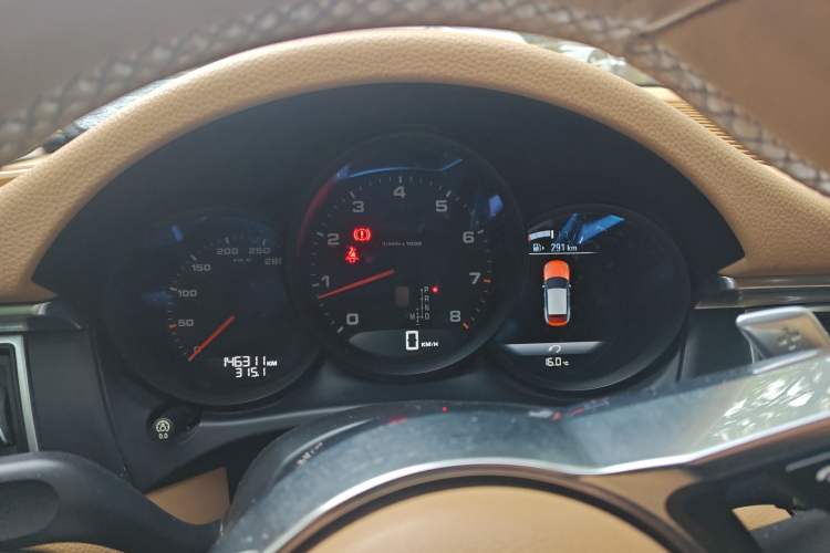 Used Porsche Macan 2014 Macan 2.0T Instrument Cluster