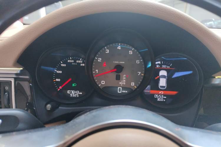 Used Porsche Macan 2014 Macan S 3.0T Instrument Cluster