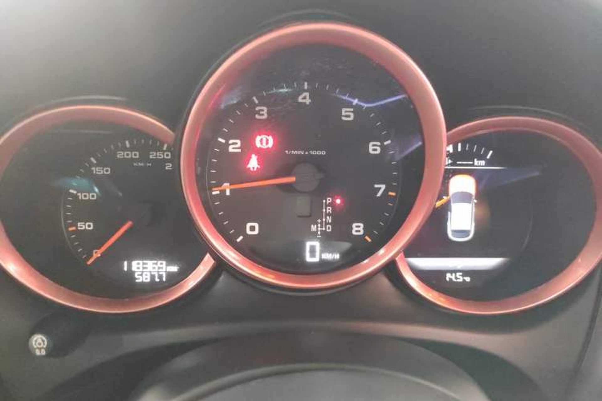 Used Porsche Macan 2014 Macan 2.0T Instrument Cluster