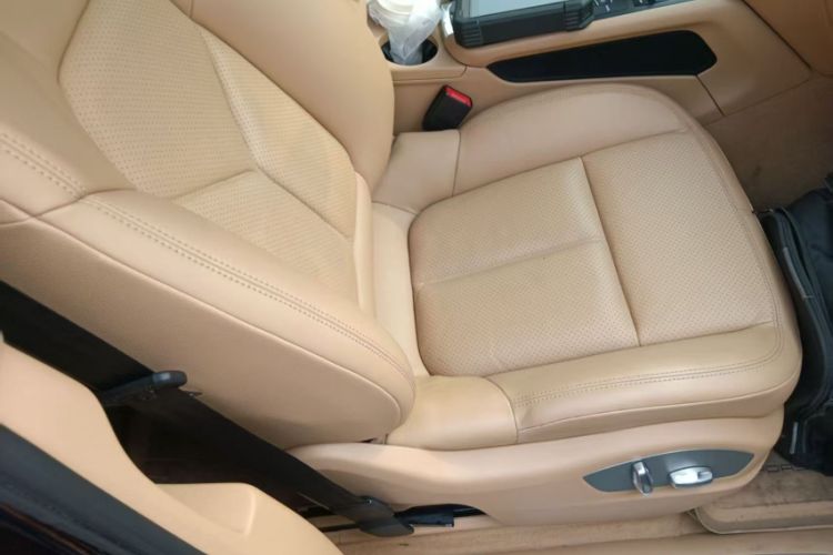 Used Porsche Macan 2014 Macan 2.0T Interior 1