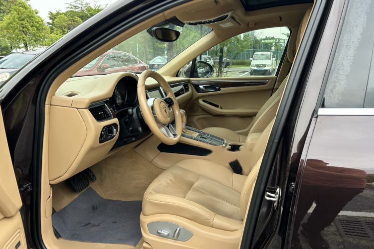 Used Porsche Macan 2014 Macan S 3.0T Interior 1