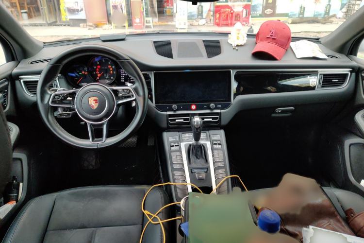 Used Porsche Macan 2014 Macan 2.0T Interior 2