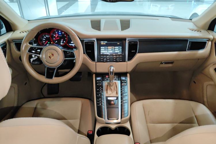 Used Porsche Macan 2014 Macan 2.0T Interior 2