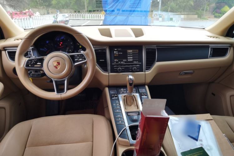 Used Porsche Macan 2014 Macan 2.0T Interior 2