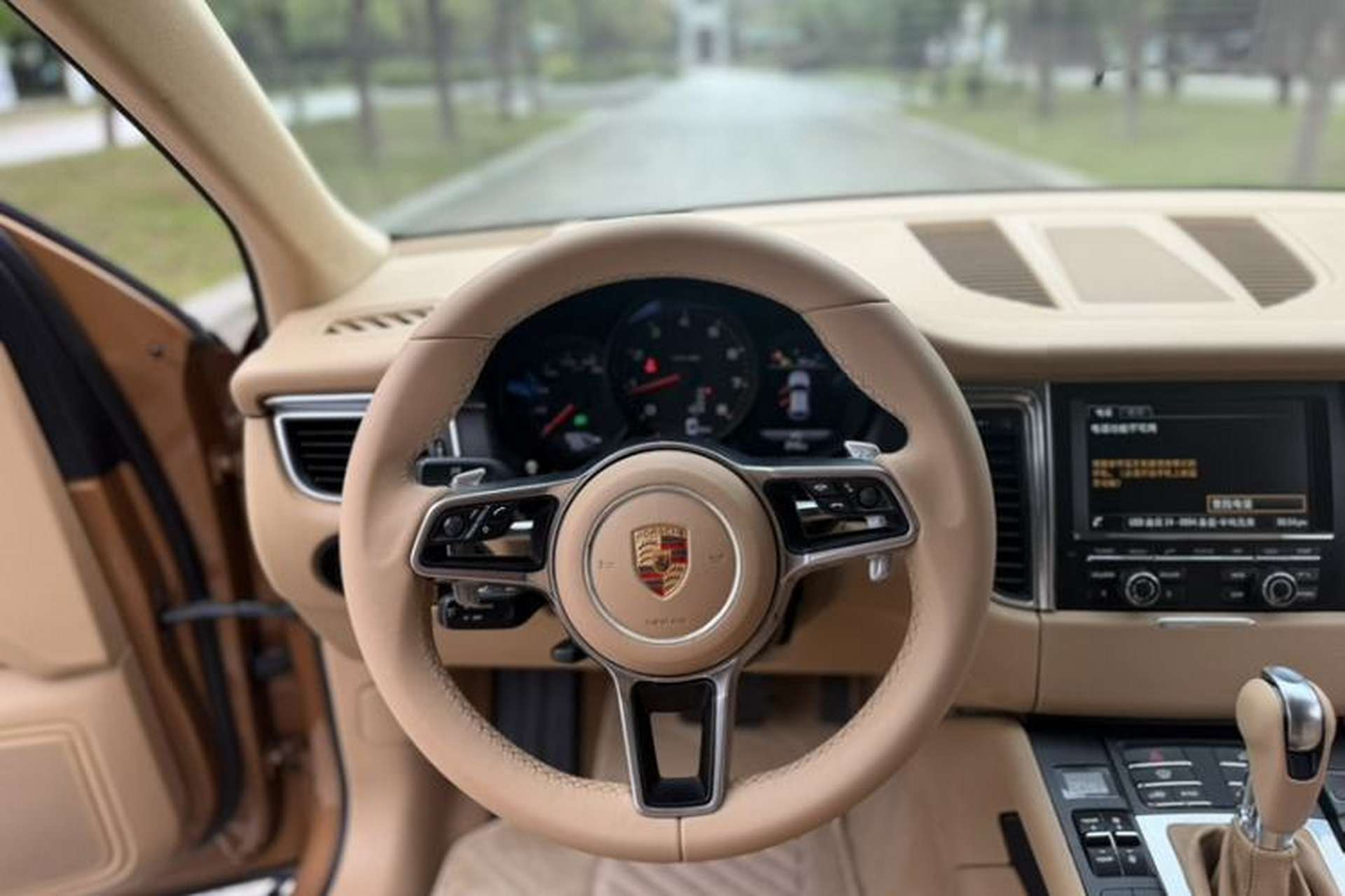 Used Porsche Macan 2014 Macan 2.0T Interior 2