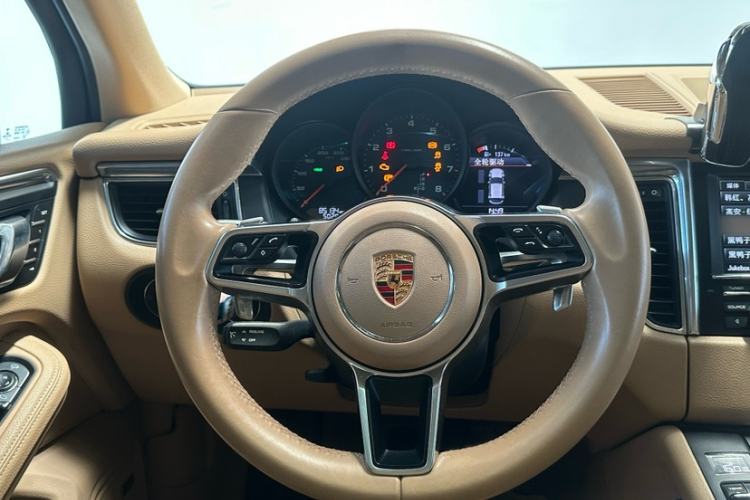 Used Porsche Macan 2014 Macan 2.0T Interior 3
