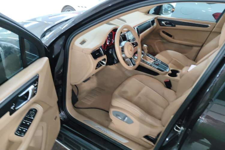 Used Porsche Macan 2014 Macan 2.0T Interior 3
