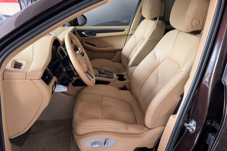 Used Porsche Macan 2014 Macan 2.0T Interior 3