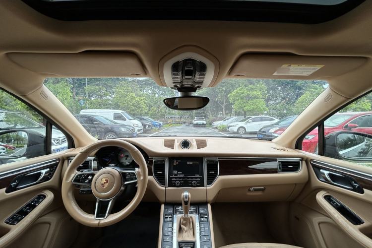 Used Porsche Macan 2014 Macan S 3.0T Interior 4