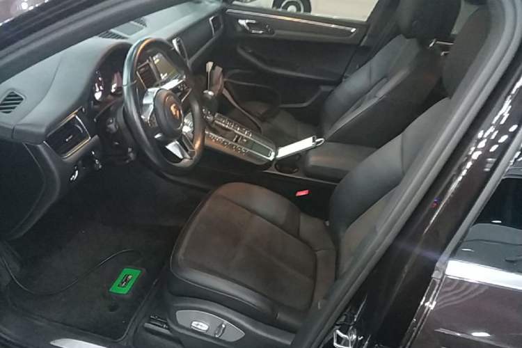 Used Porsche Macan 2014 Macan 2.0T Left Front Seat