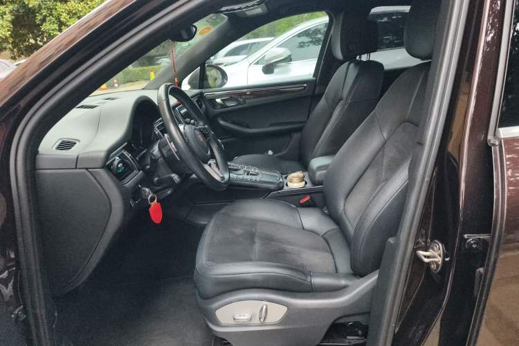 Used Porsche Macan 2014 Macan 2.0T Left Front Seat