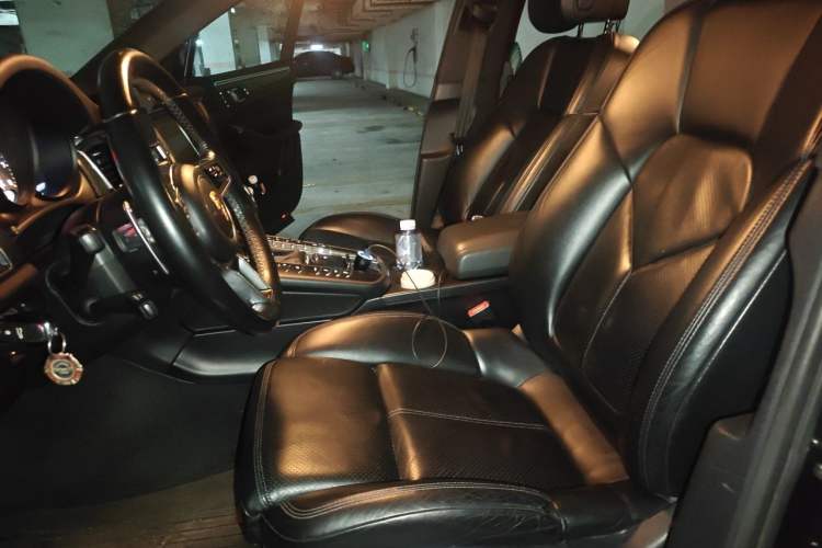 Used Porsche Macan 2014 Macan S 3.0T Left Front Seat