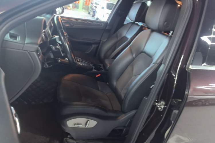 Used Porsche Macan 2014 Macan 2.0T Left Front Seat