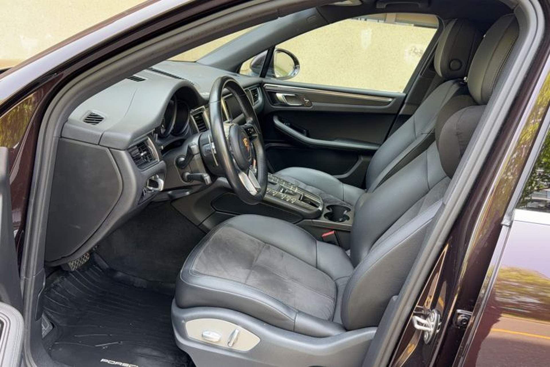 Used Porsche Macan 2014 Macan 2.0T Left Front Seat