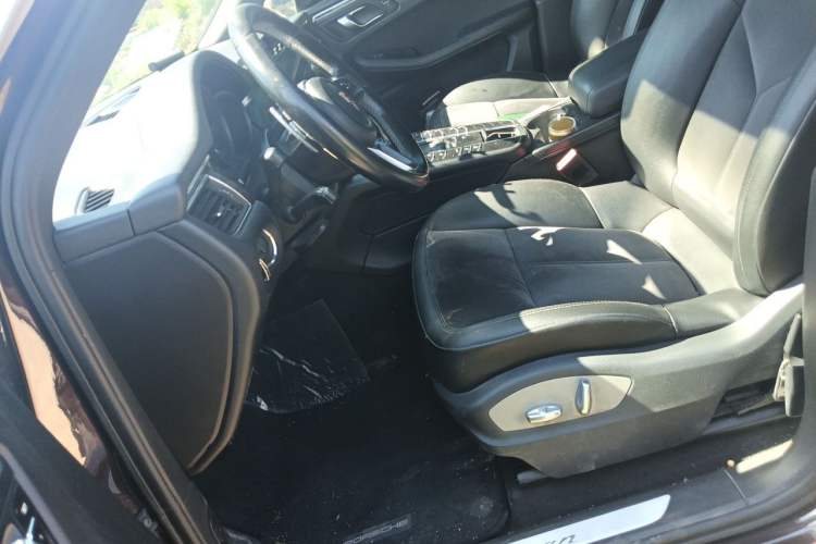 Used Porsche Macan 2014 Macan 2.0T Left Front Seat