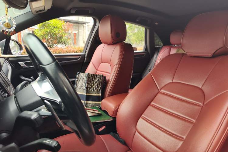 Used Porsche Macan 2014 Macan 2.0T Left Front Seat