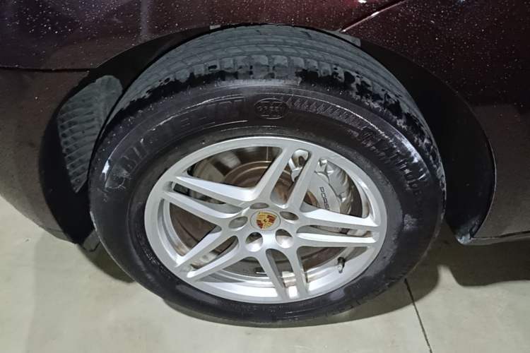 Used Porsche Macan 2014 Macan S 3.0T Left Front Wheel Hub