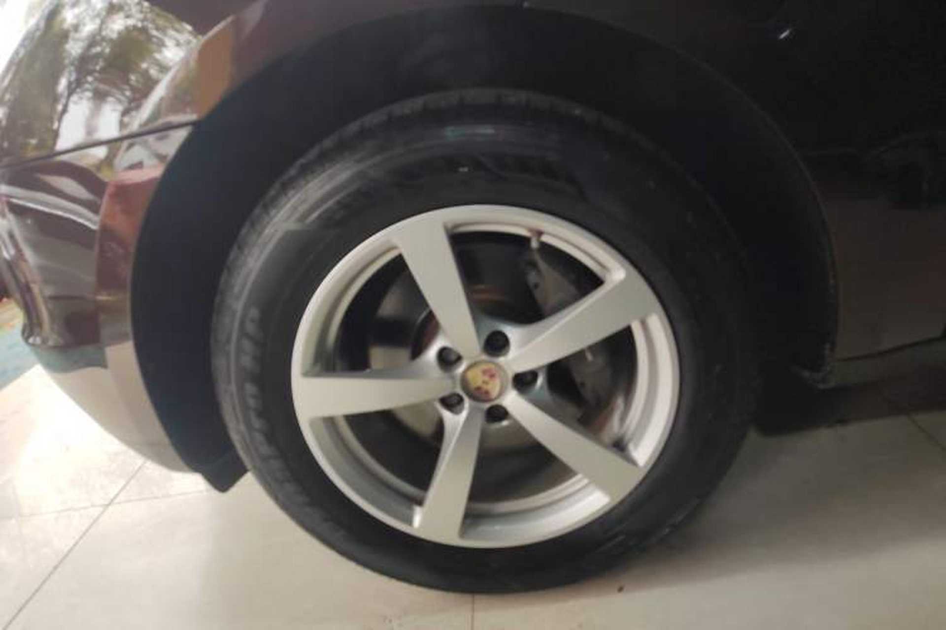 Used Porsche Macan 2014 Macan 2.0T Left Front Wheel Hub
