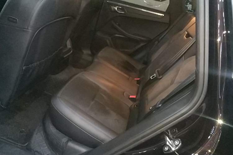 Used Porsche Macan 2014 Macan 2.0T Left Rear Seat