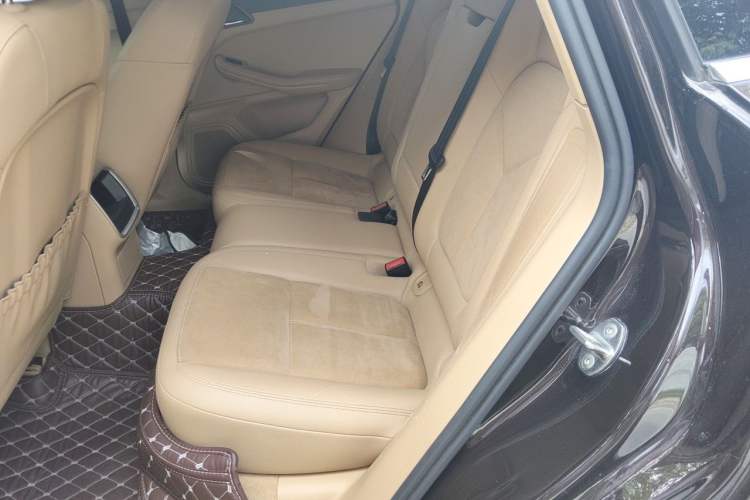 Used Porsche Macan 2014 Macan 2.0T Left Rear Seat