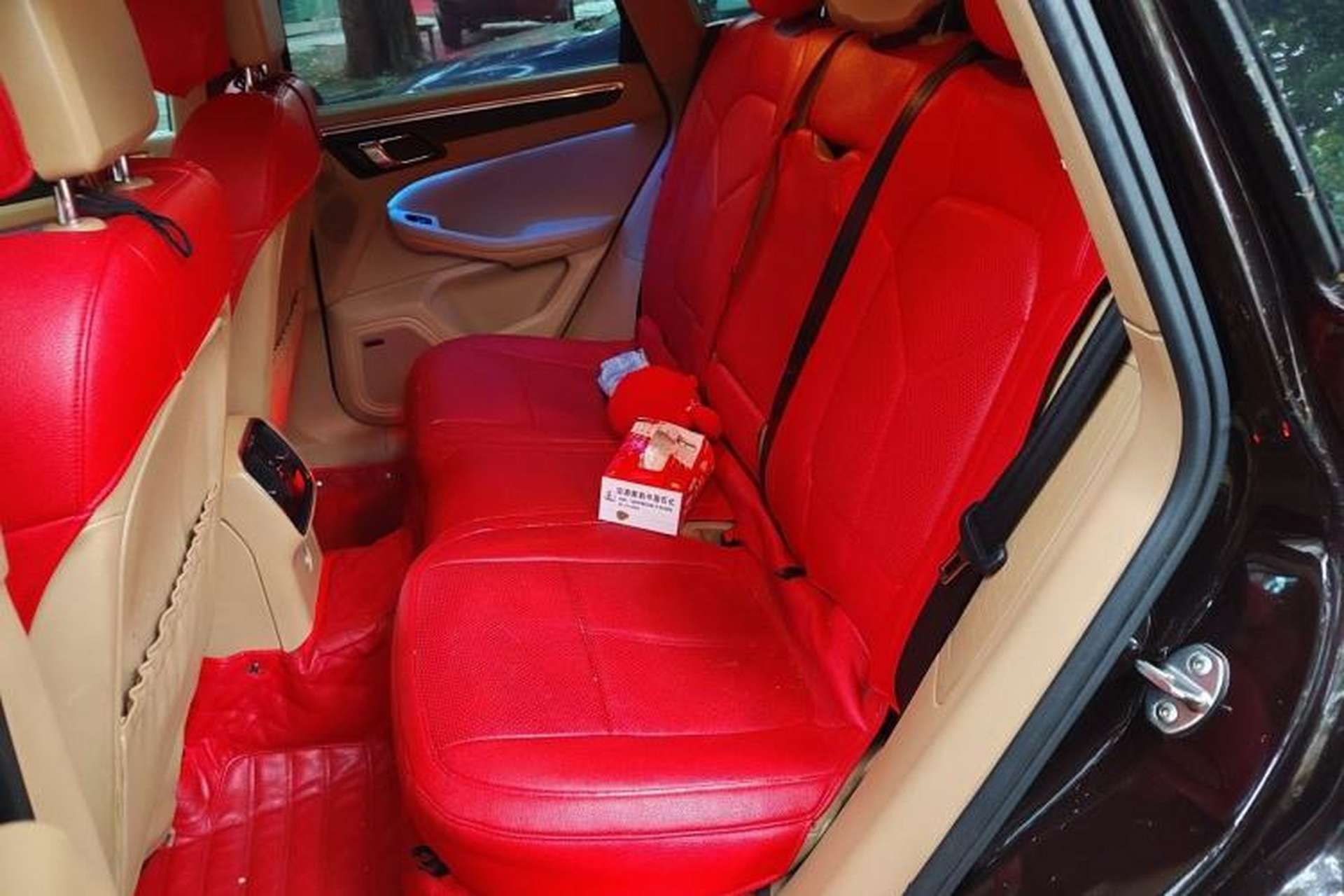 Used Porsche Macan 2014 Macan 2.0T Left Rear Seat