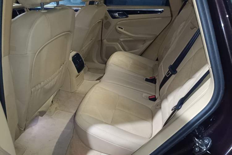 Used Porsche Macan 2014 Macan S 3.0T Left Rear Seat
