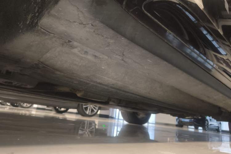 Used Porsche Macan 2014 Macan 2.0T Left Side Sill