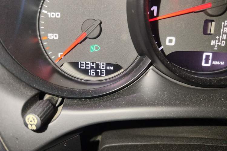 Used Porsche Macan 2014 Macan 2.0T Odometer Close Up