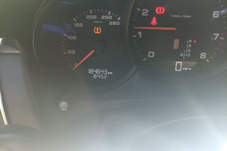 Used Porsche Macan 2014 Macan 2.0T Odometer Close Up