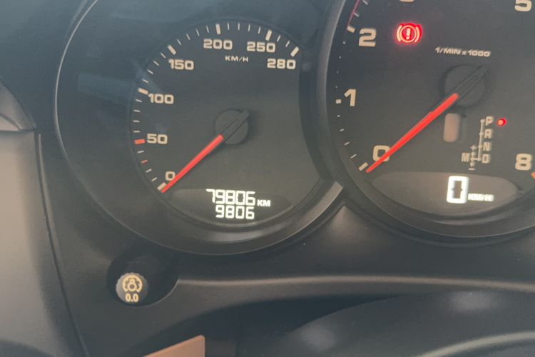 Used Porsche Macan 2014 Macan 2.0T Odometer Close Up
