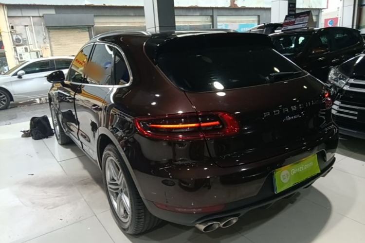 Used Porsche Macan 2014 Macan S 3.0T Rear Left 45 Deg