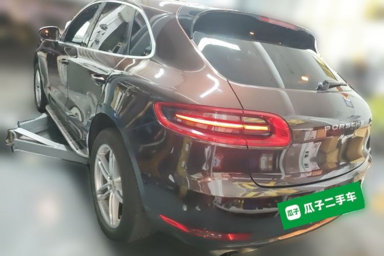 Used Porsche Macan 2014 Macan S 3.0T Rear Left 45 Deg