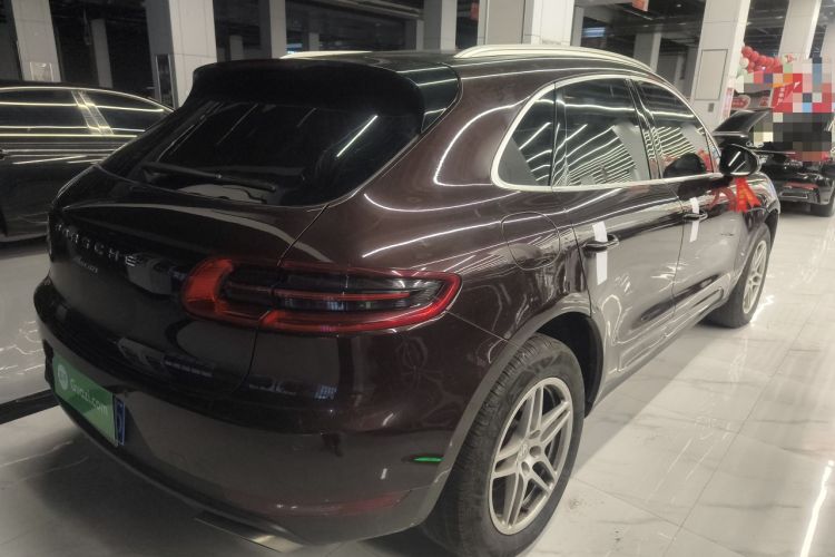 Used Porsche Macan 2014 Macan 2.0T Rear Right 45 Deg