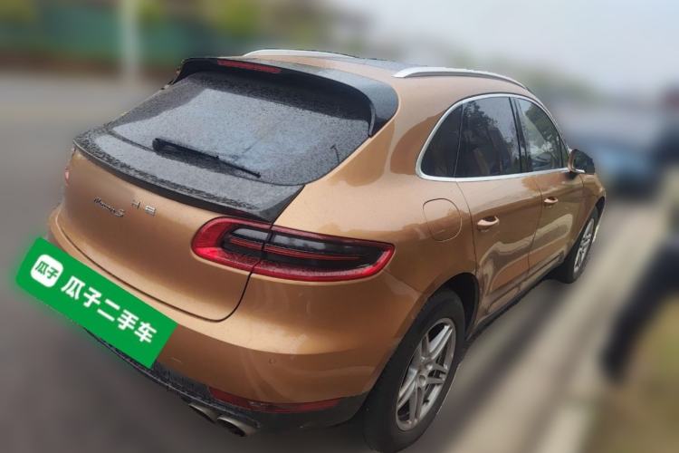 Used Porsche Macan 2014 Macan S 3.0T Rear Right 45 Deg