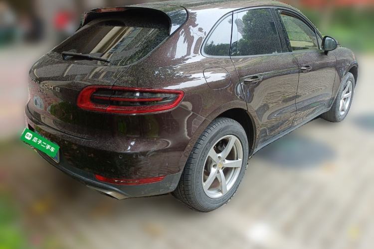 Used Porsche Macan 2014 Macan 2.0T Rear Right 45 Deg