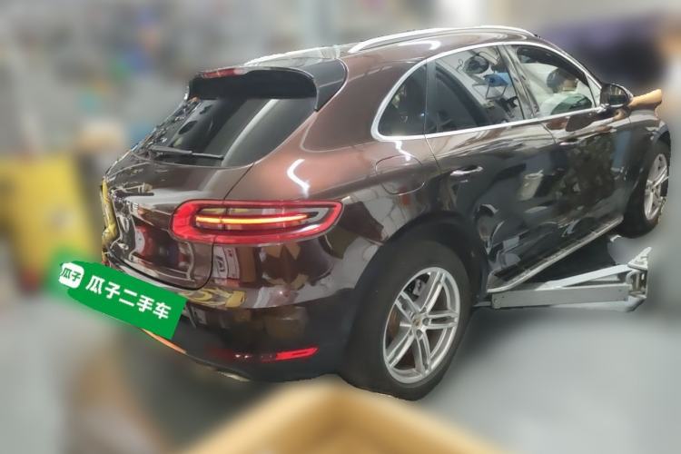 Used Porsche Macan 2014 Macan S 3.0T Rear Right 45 Deg