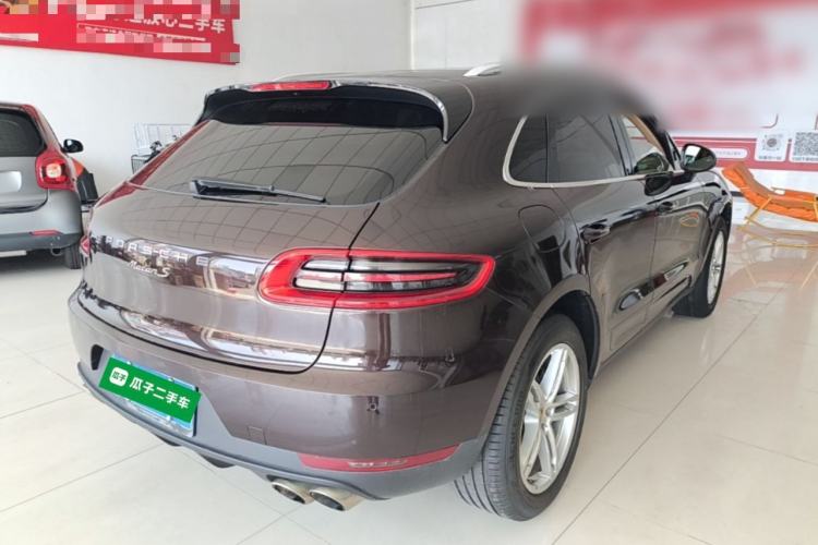Used Porsche Macan 2014 Macan 2.0T Rear Right 45 Deg