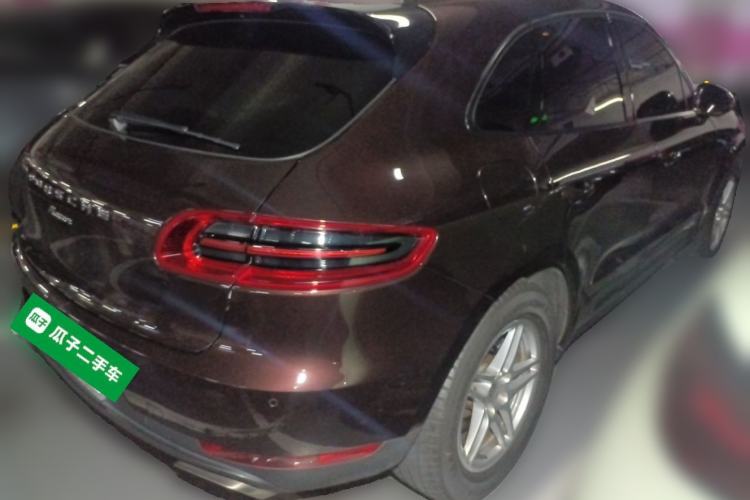 Used Porsche Macan 2014 Macan 2.0T Rear Right 45 Deg